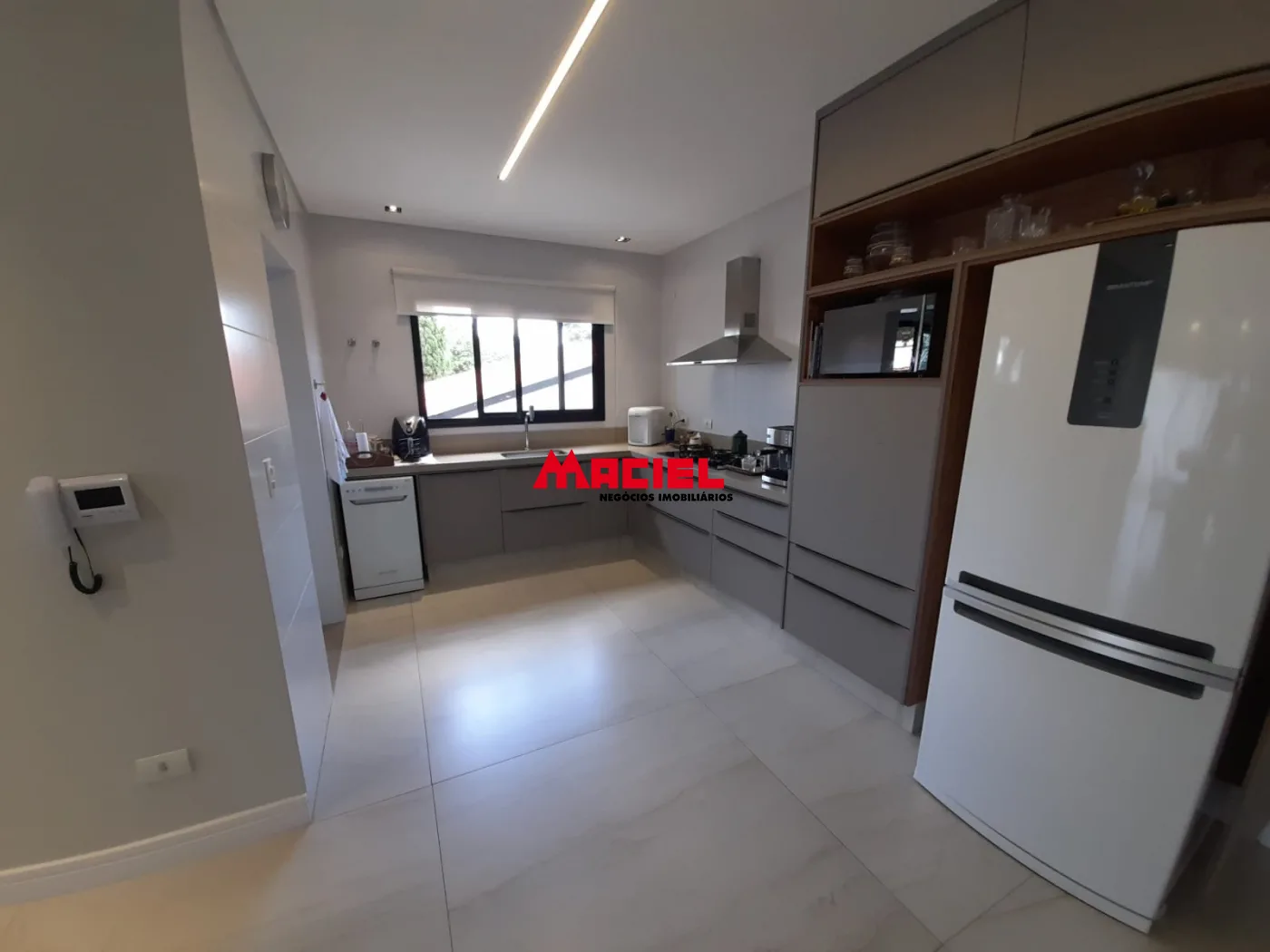 Alugar Casa / Sobrado em S&atilde;o Jos&eacute; dos Campos R$ 7.800,00 - Foto 18
