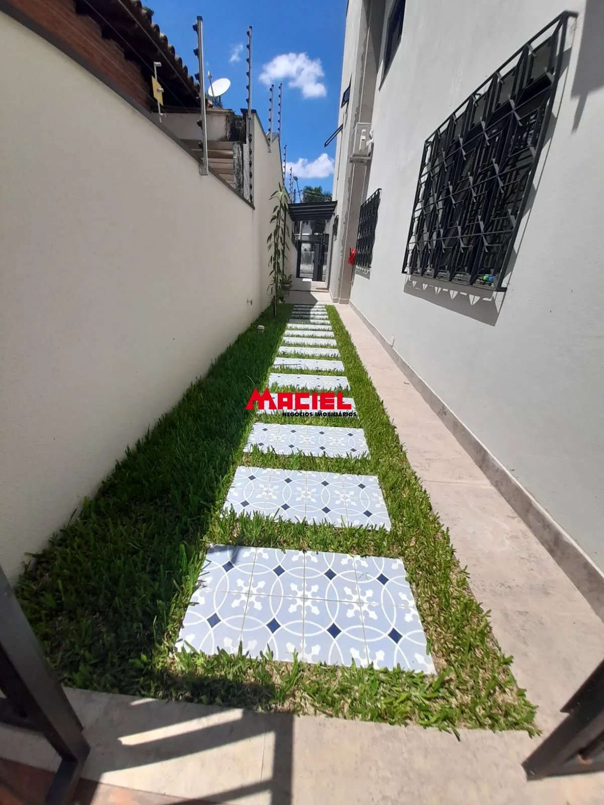 Alugar Casa / Sobrado em S&atilde;o Jos&eacute; dos Campos R$ 7.800,00 - Foto 21