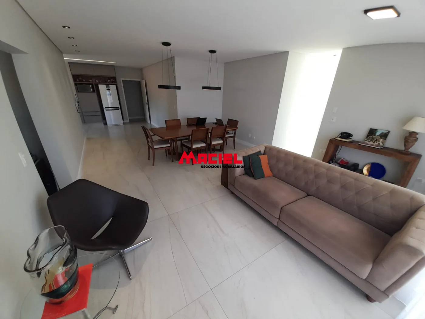 Alugar Casa / Sobrado em S&atilde;o Jos&eacute; dos Campos R$ 7.800,00 - Foto 33