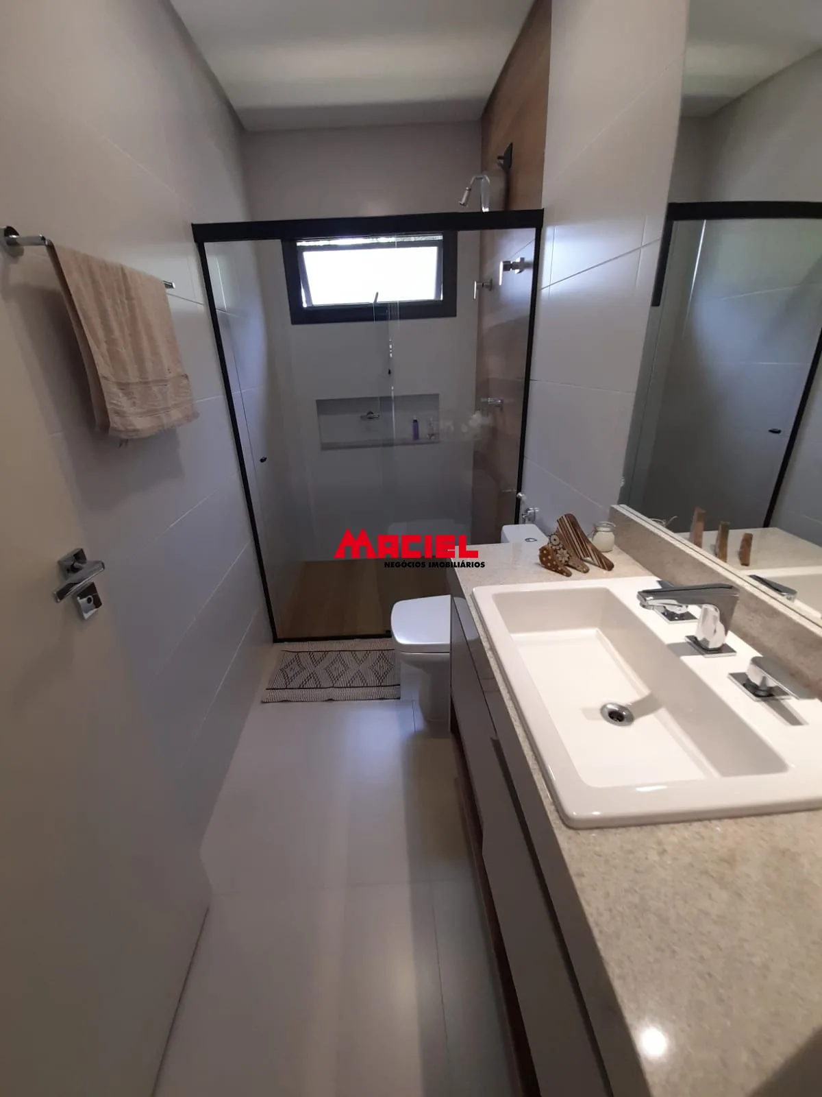 Alugar Casa / Sobrado em S&atilde;o Jos&eacute; dos Campos R$ 7.800,00 - Foto 37