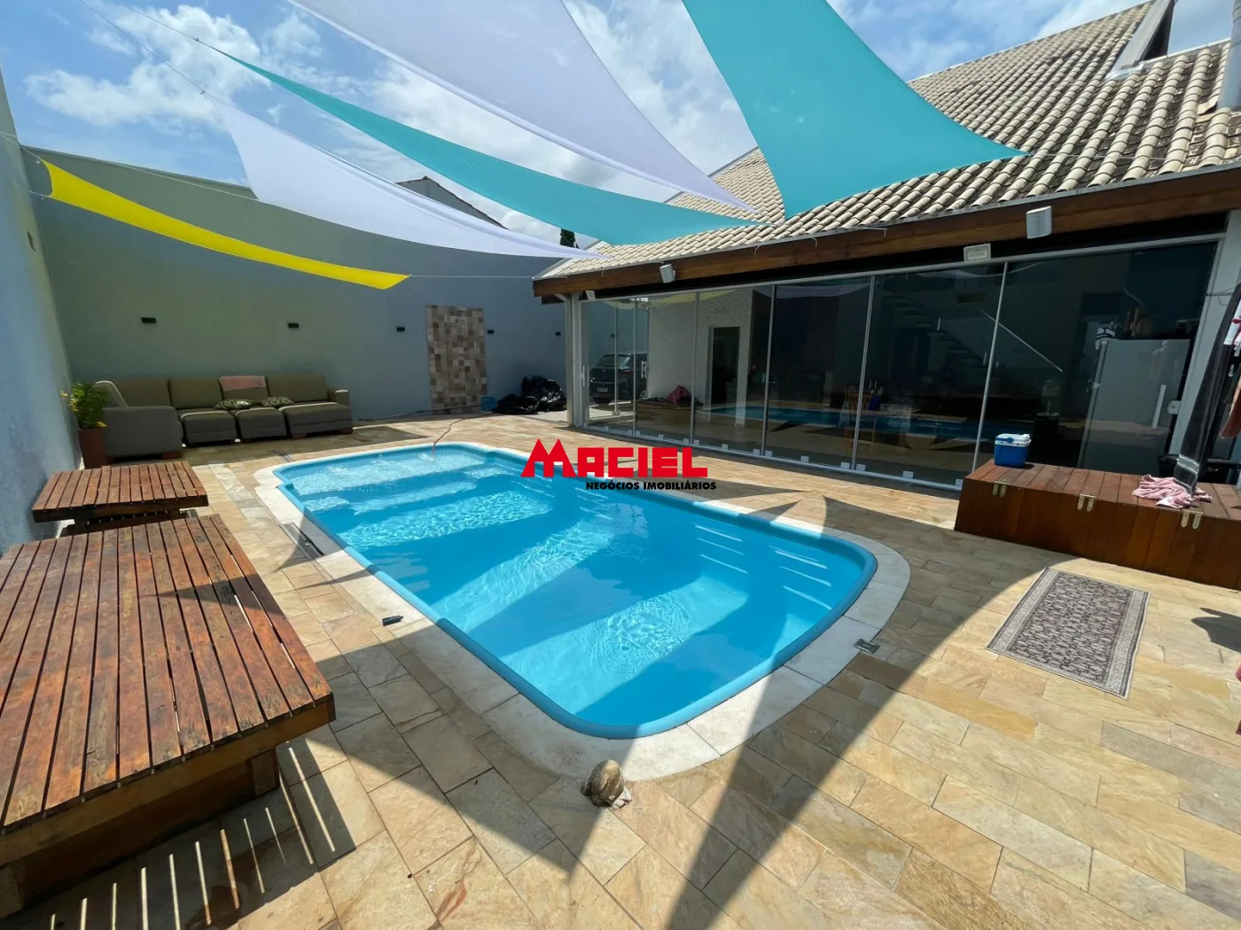 Comprar Casa / Sobrado em Caraguatatuba R$ 1.750.000,00 - Foto 2