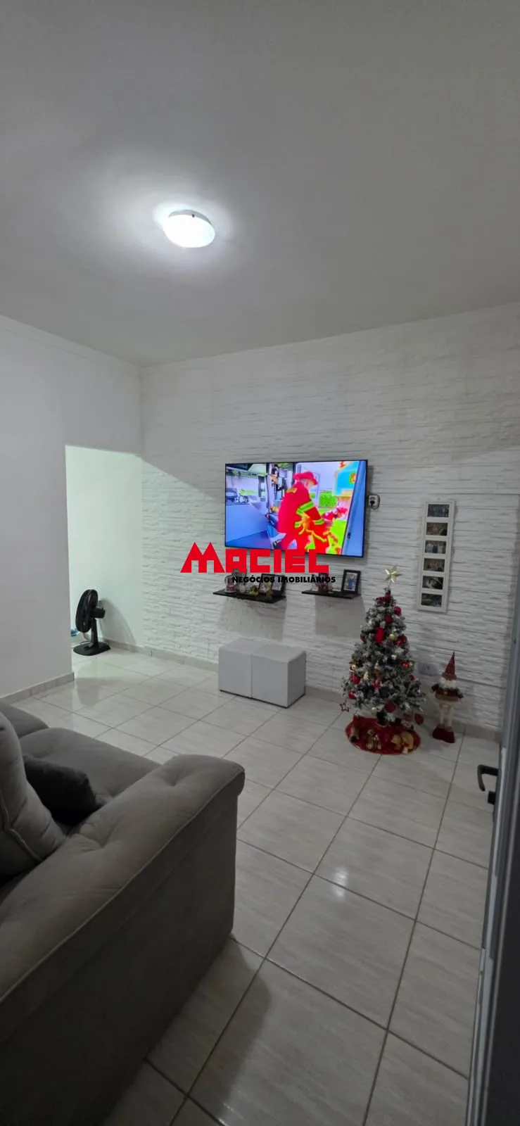 Comprar Casa / Padr&atilde;o em S&atilde;o Jos&eacute; dos Campos R$ 450.000,00 - Foto 2