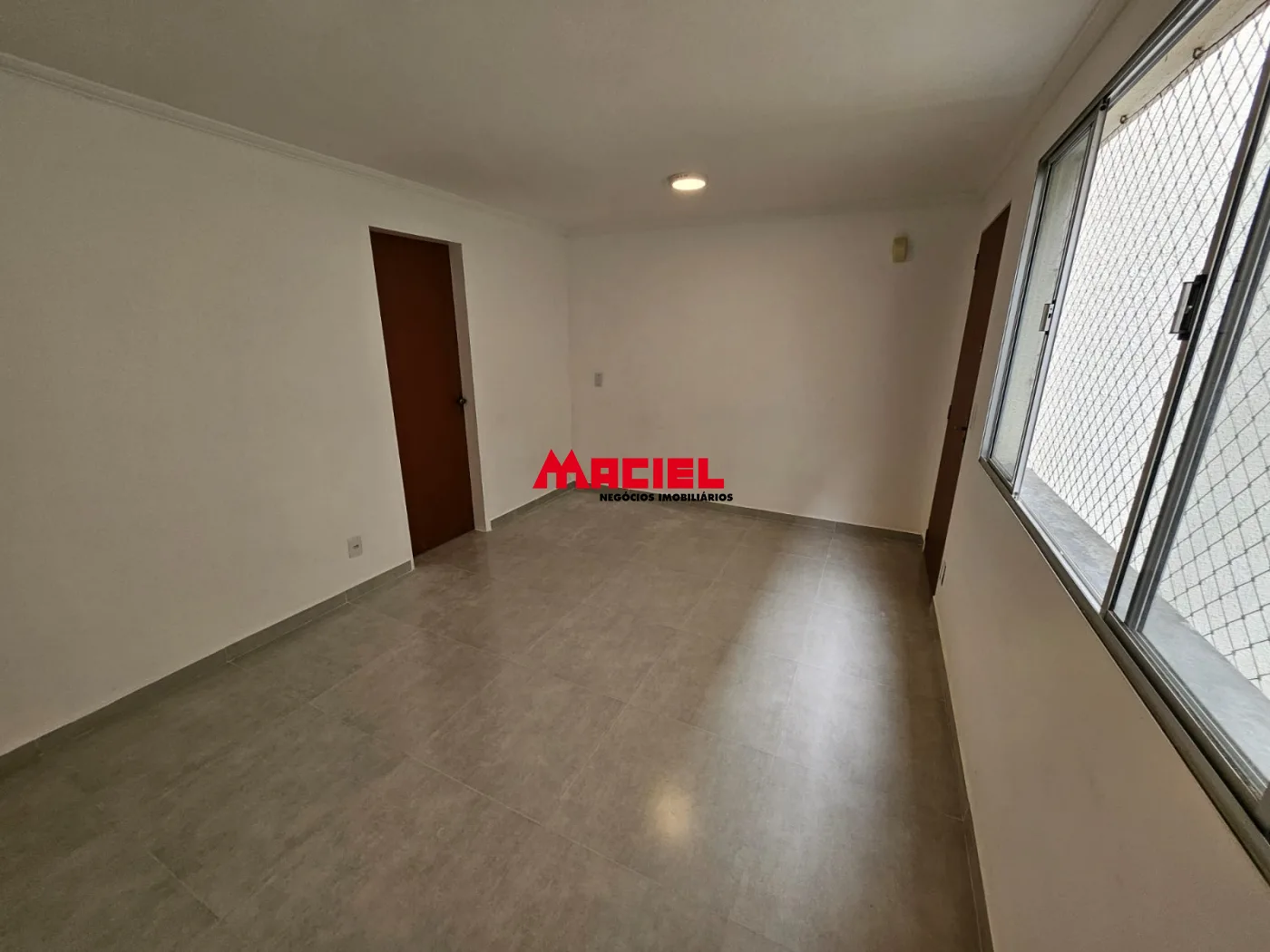 Comprar Apartamento / Padr&atilde;o em S&atilde;o Jos&eacute; dos Campos R$ 360.000,00 - Foto 4
