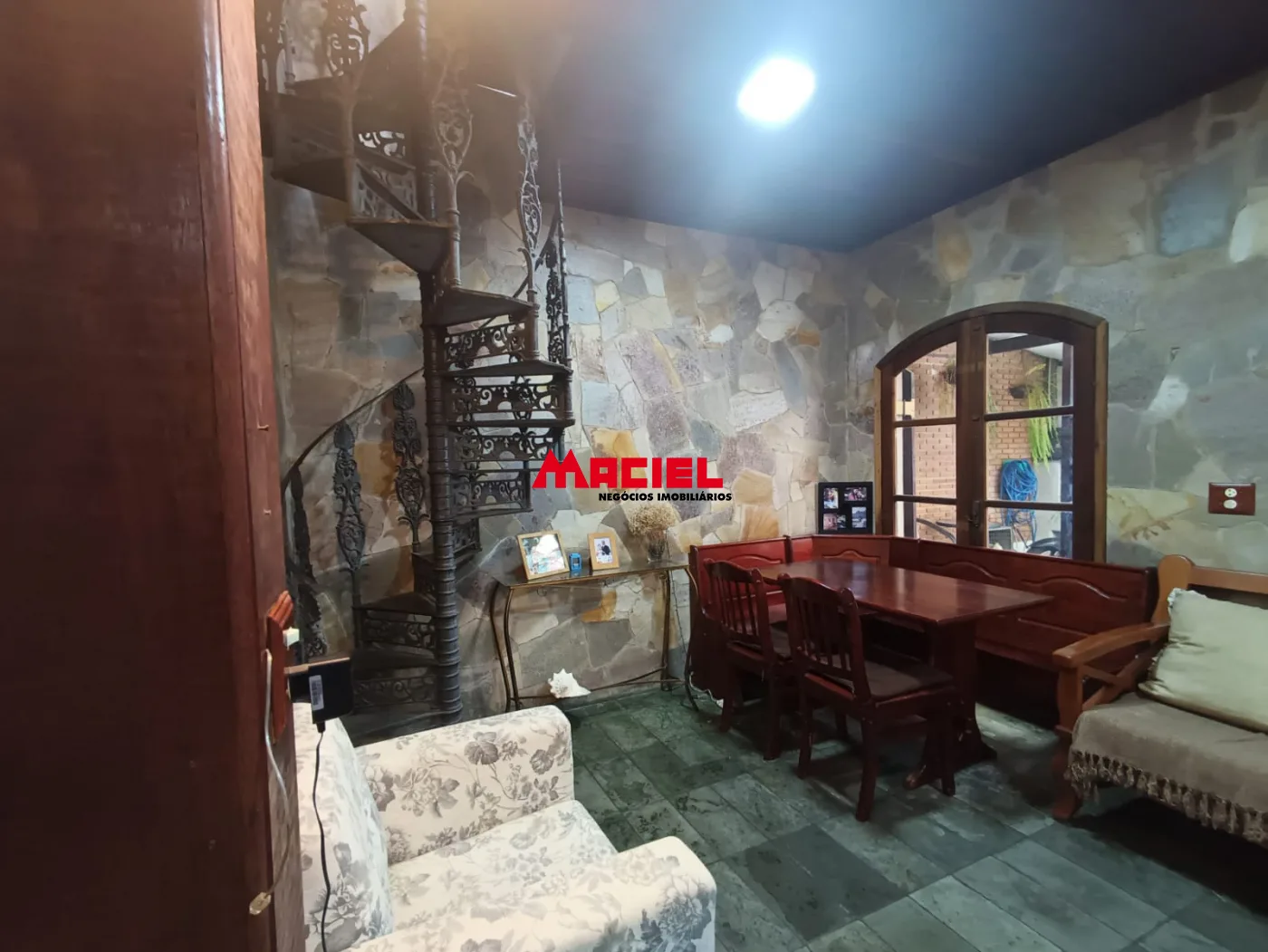 Comprar Casa / Sobrado em S&atilde;o Jos&eacute; dos Campos R$ 820.000,00 - Foto 9