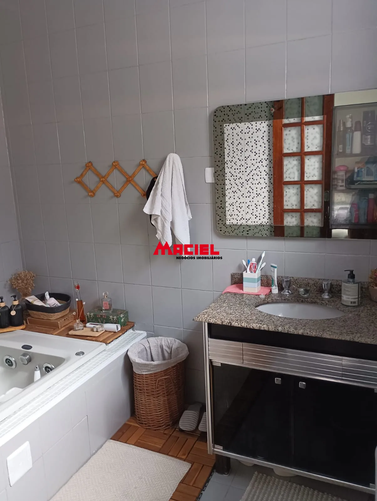 Comprar Casa / Sobrado em S&atilde;o Jos&eacute; dos Campos R$ 820.000,00 - Foto 42