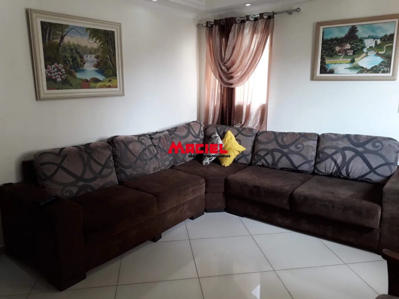 Alugar Casa / Sobrado em S&atilde;o Jos&eacute; dos Campos R$ 7.200,00 - Foto 2