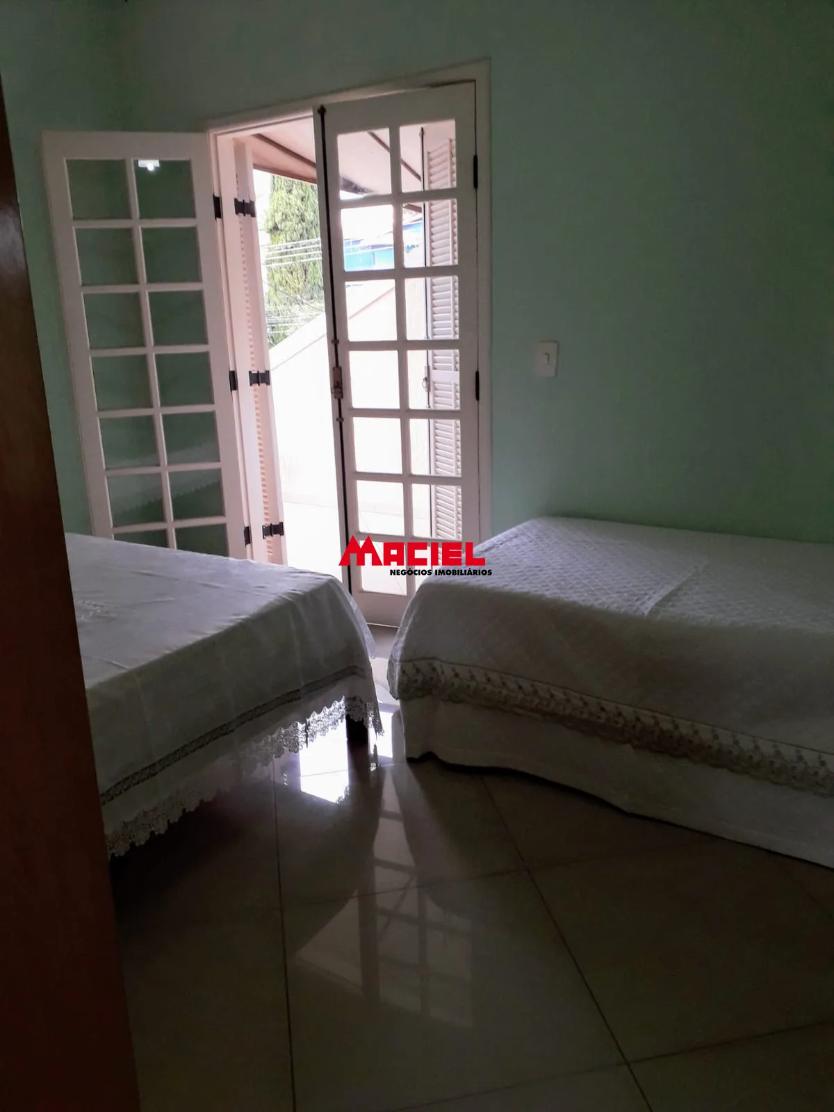 Alugar Casa / Sobrado em S&atilde;o Jos&eacute; dos Campos R$ 7.200,00 - Foto 16
