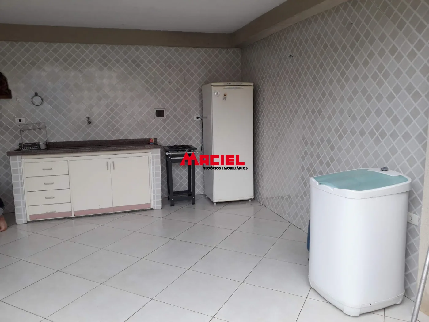 Alugar Casa / Sobrado em S&atilde;o Jos&eacute; dos Campos R$ 7.200,00 - Foto 18