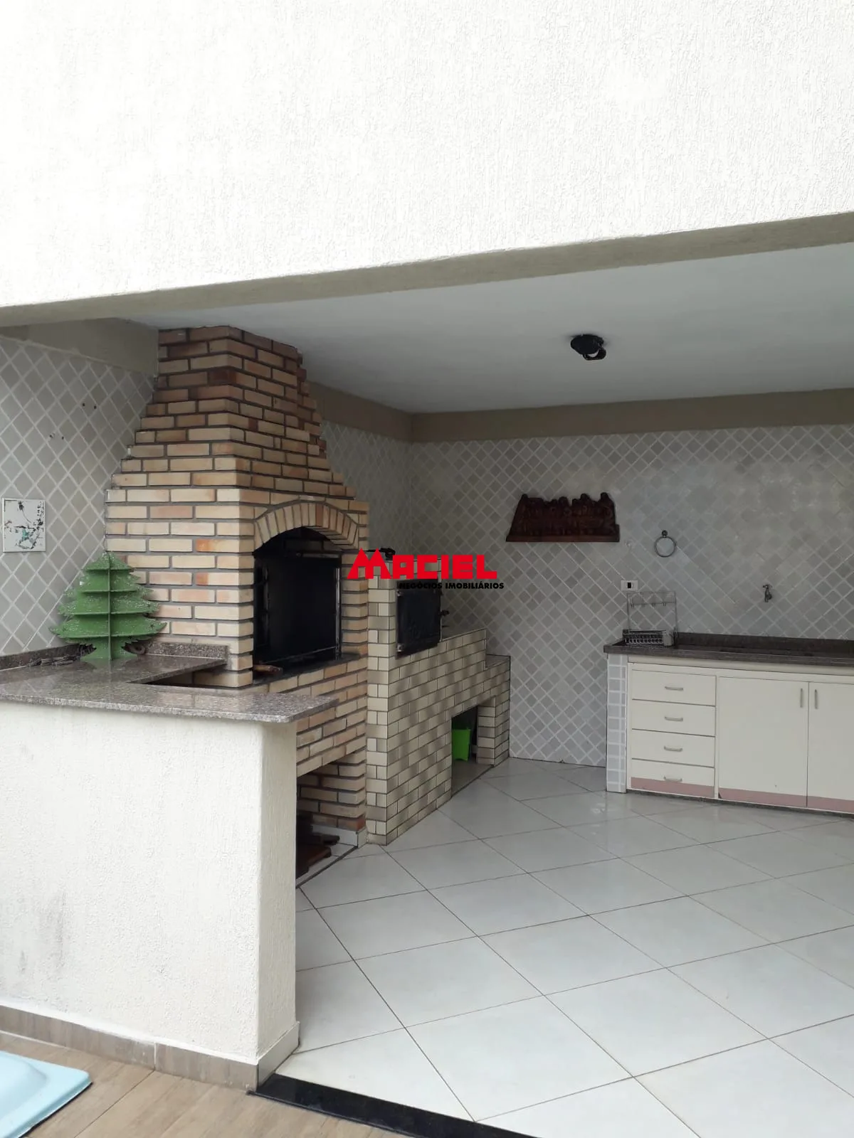 Alugar Casa / Sobrado em S&atilde;o Jos&eacute; dos Campos R$ 7.200,00 - Foto 20