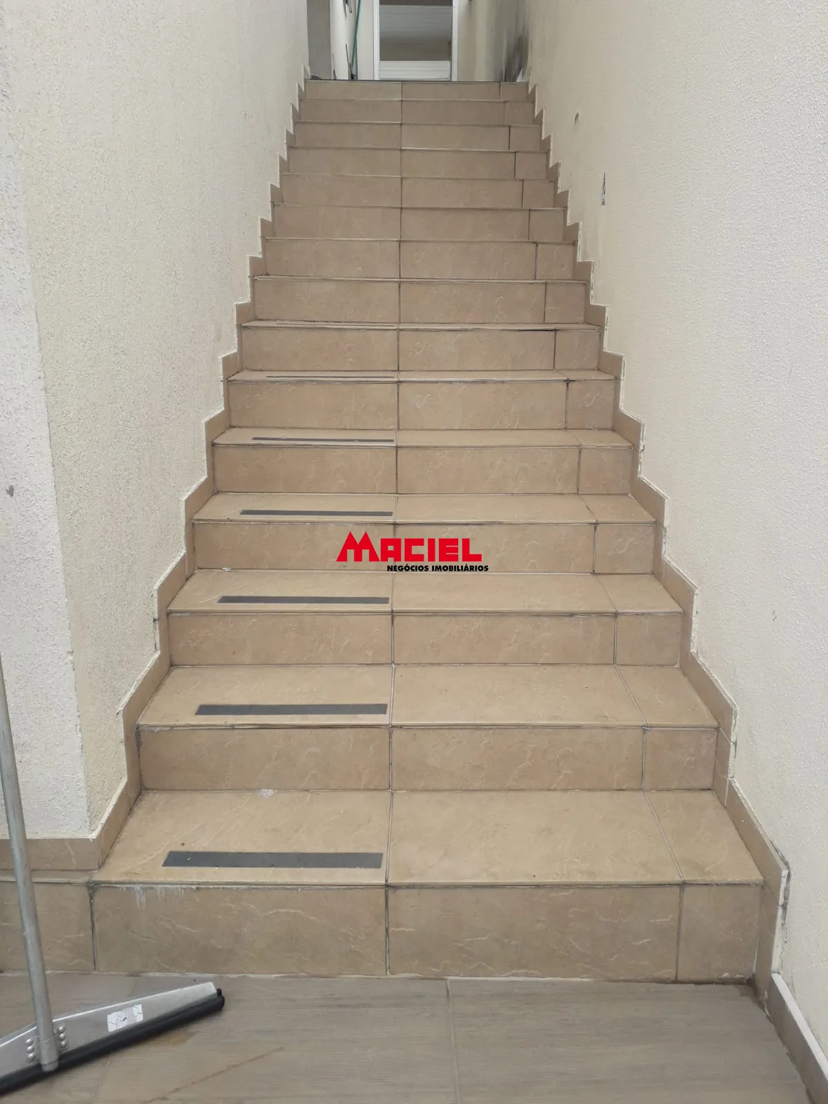 Alugar Casa / Sobrado em S&atilde;o Jos&eacute; dos Campos R$ 7.200,00 - Foto 28