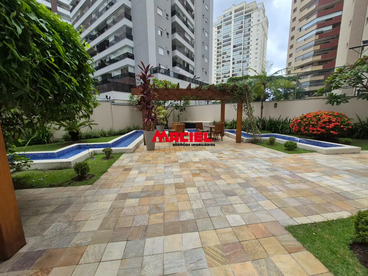 Alugar Apartamento / Mobiliado em S&atilde;o Jos&eacute; dos Campos R$ 4.700,00 - Foto 24