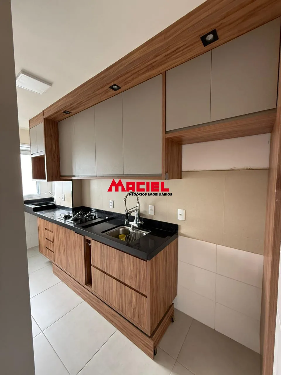 Comprar Apartamento / Padr&atilde;o em S&atilde;o Jos&eacute; dos Campos R$ 383.000,00 - Foto 2