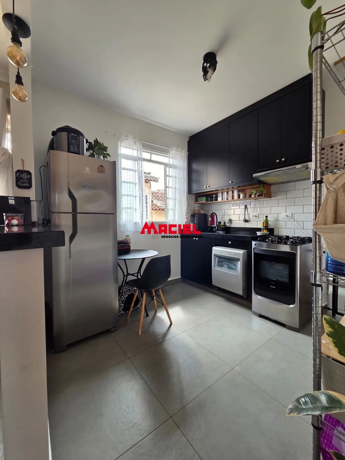 Comprar Apartamento / Padr&atilde;o em S&atilde;o Jos&eacute; dos Campos R$ 300.000,00 - Foto 4