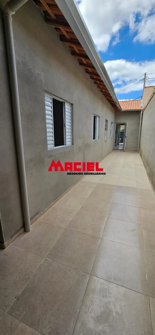 Comprar Casa / Padr&atilde;o em S&atilde;o Jos&eacute; dos Campos R$ 450.000,00 - Foto 1