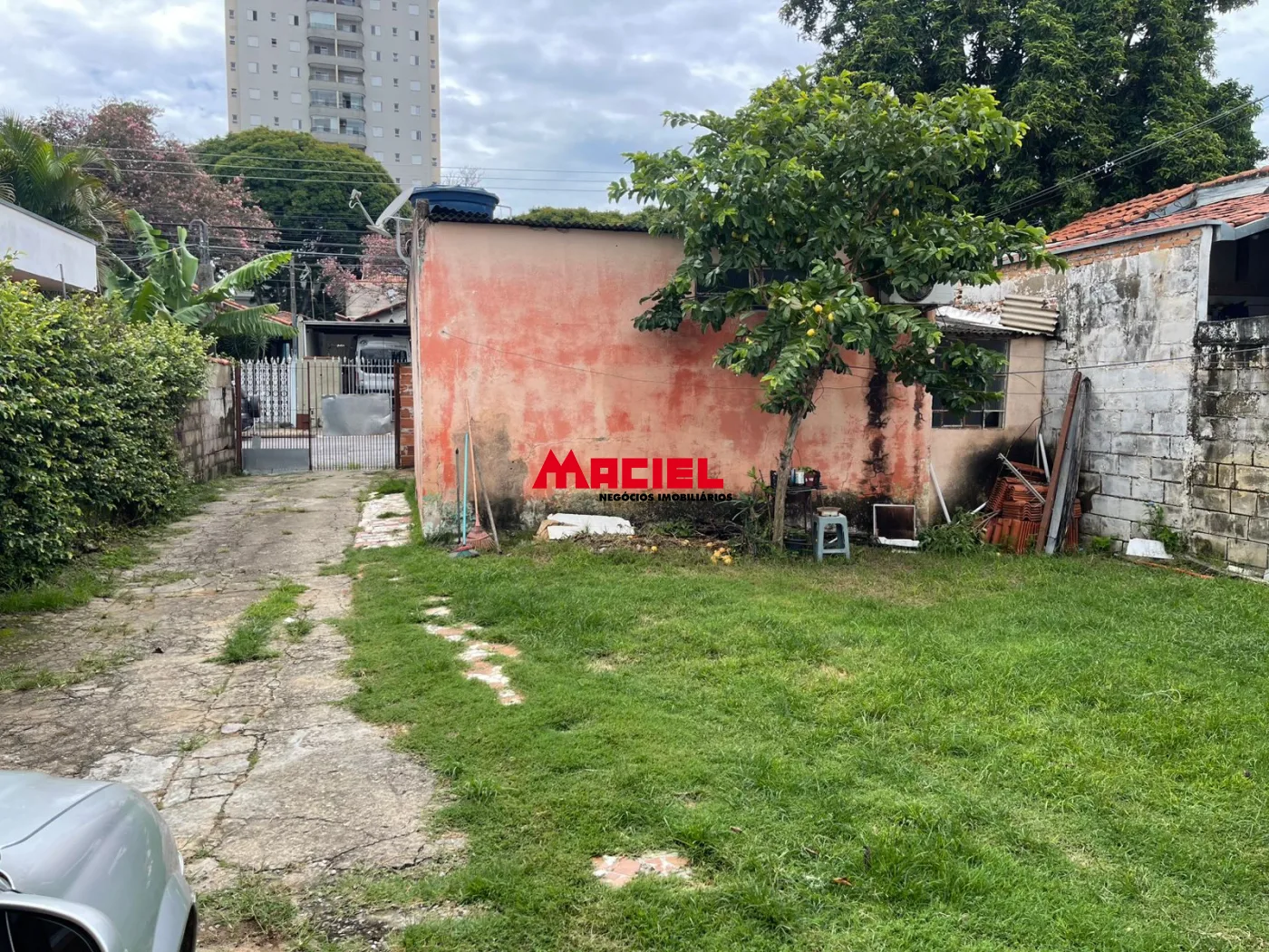 Alugar Casa / Padr&atilde;o em S&atilde;o Jos&eacute; dos Campos R$ 4.000,00 - Foto 12
