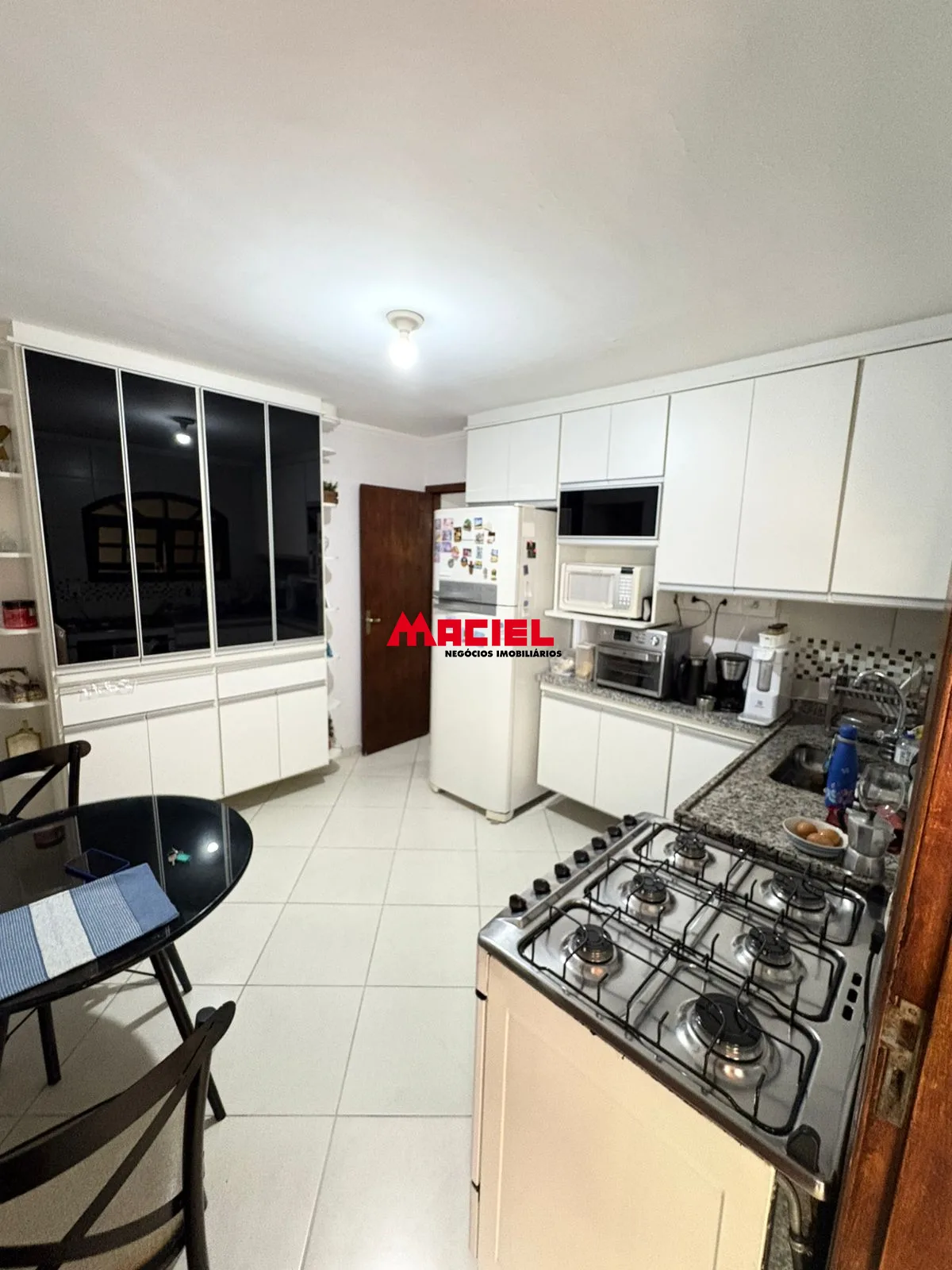 Comprar Casa / Padr&atilde;o em S&atilde;o Jos&eacute; dos Campos R$ 670.000,00 - Foto 13