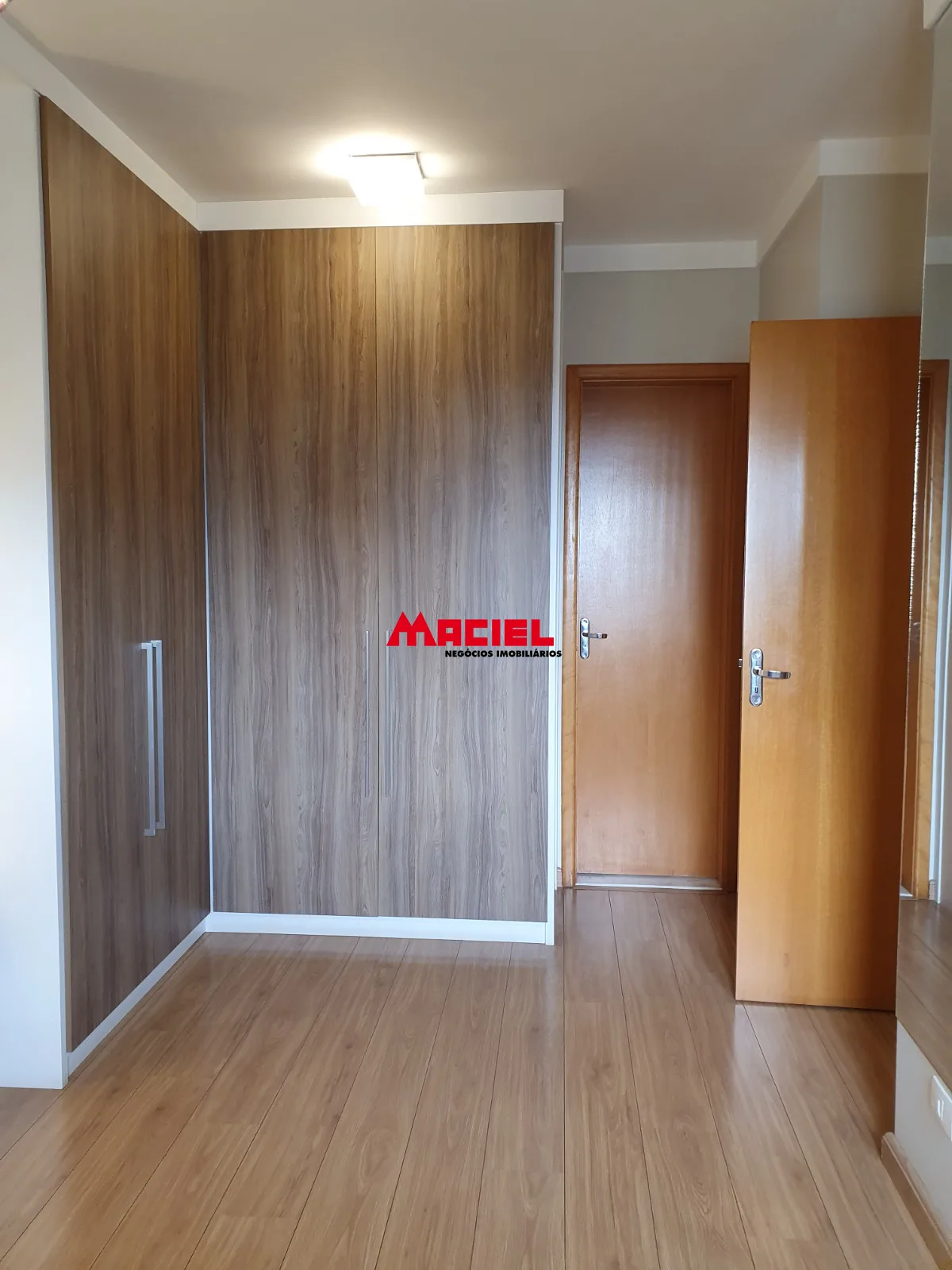 Comprar Apartamento / Padr&atilde;o em S&atilde;o Jos&eacute; dos Campos R$ 1.030.000,00 - Foto 14