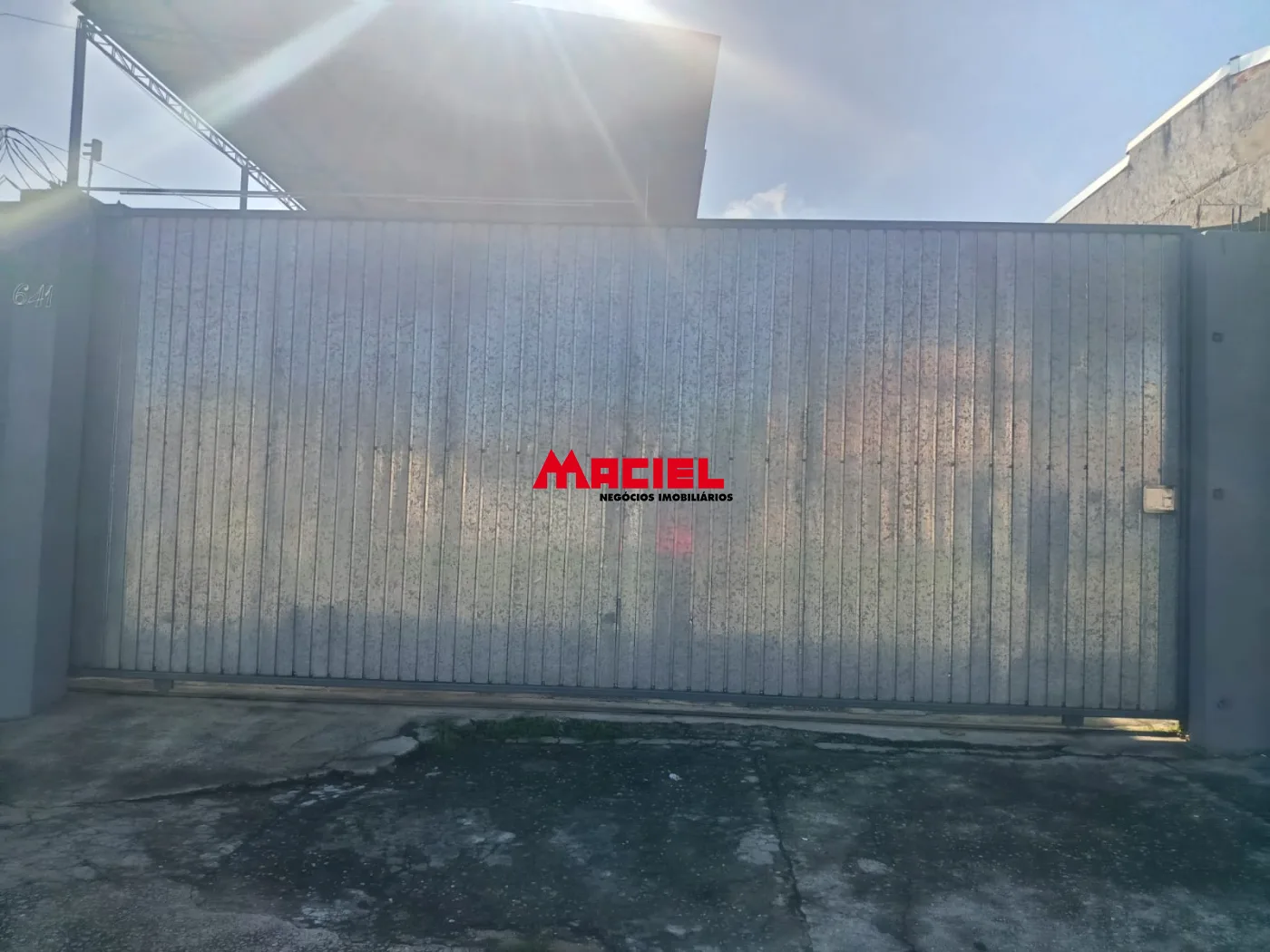 Alugar Comercial / Galp&atilde;o em S&atilde;o Jos&eacute; dos Campos R$ 8.000,00 - Foto 2