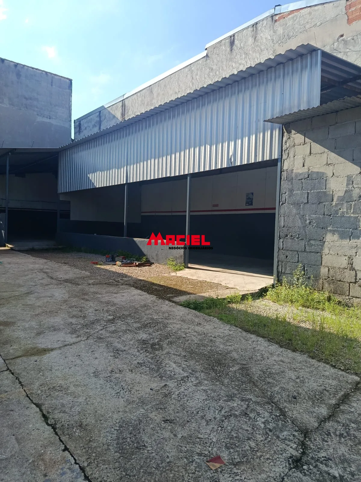 Alugar Comercial / Galp&atilde;o em S&atilde;o Jos&eacute; dos Campos R$ 8.000,00 - Foto 4