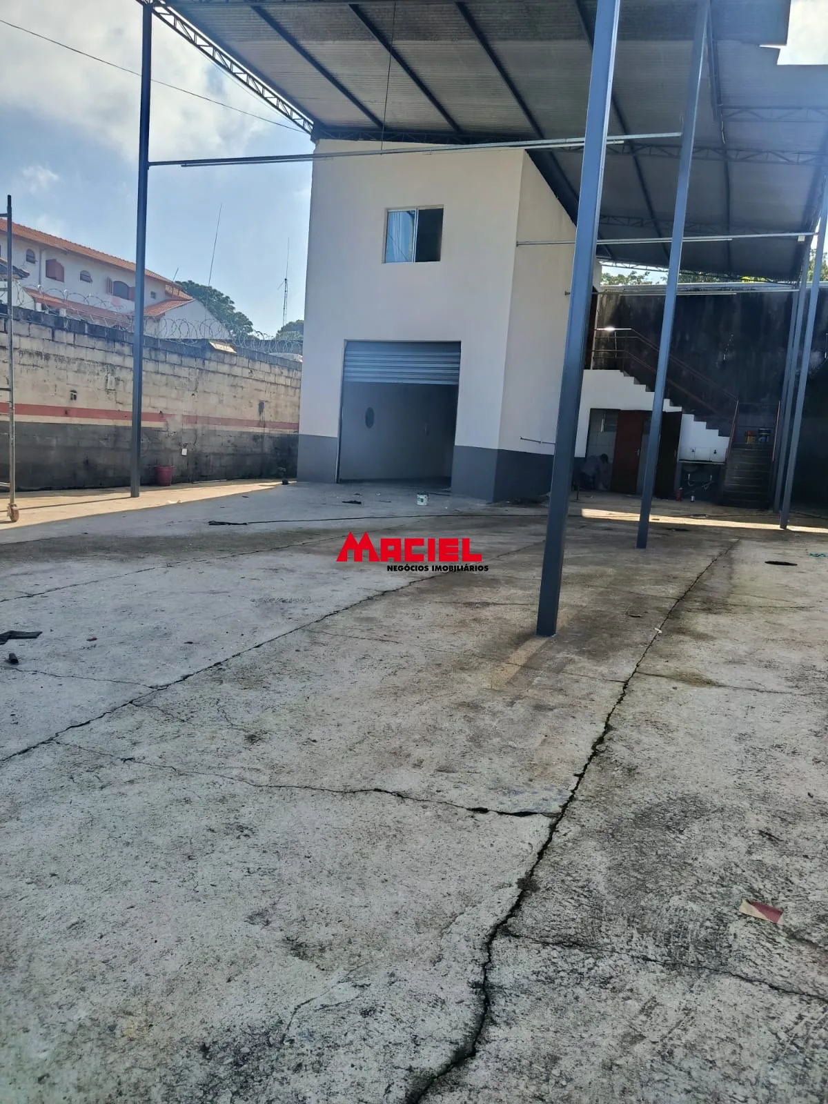 Alugar Comercial / Galp&atilde;o em S&atilde;o Jos&eacute; dos Campos R$ 8.000,00 - Foto 17