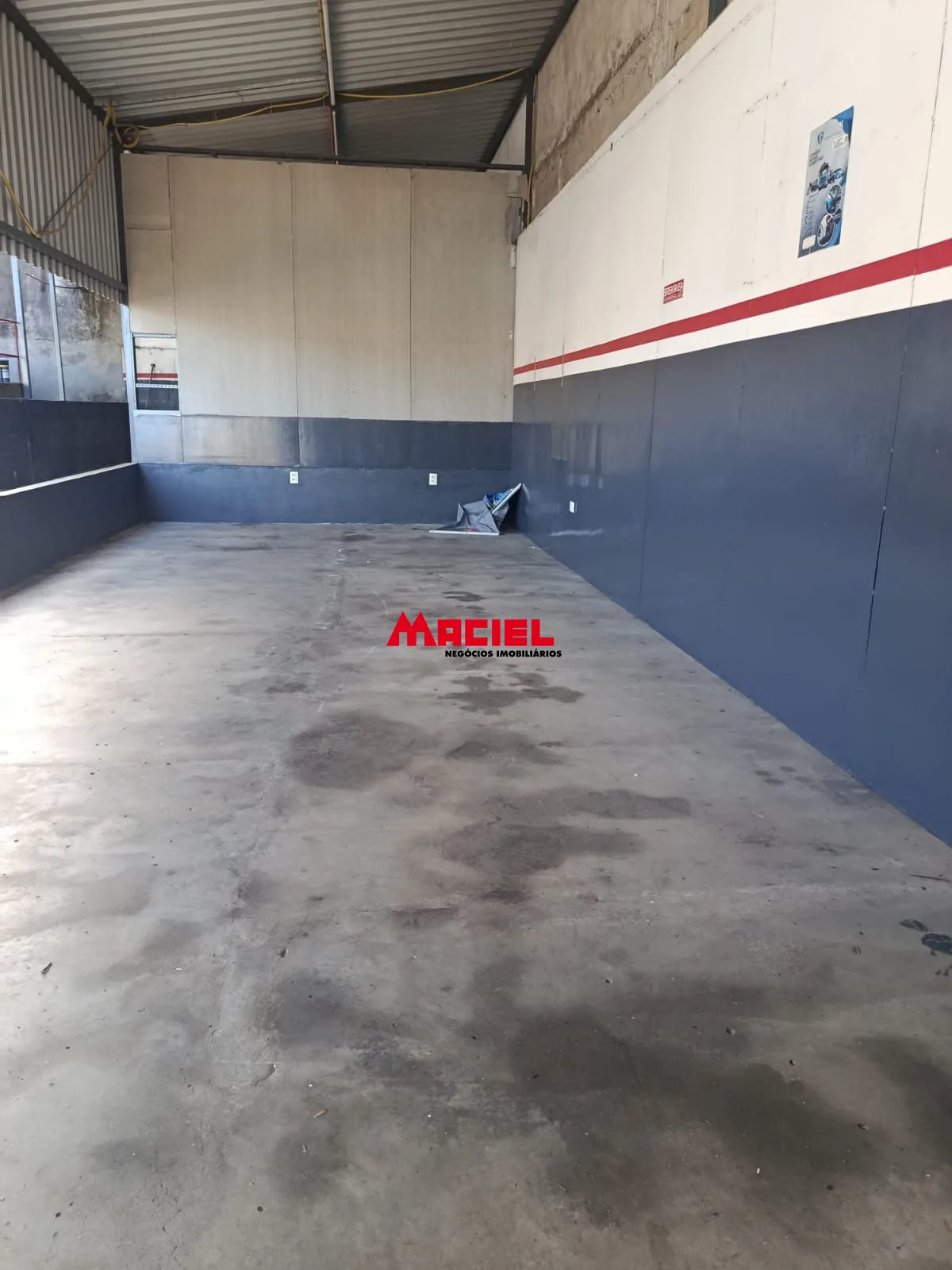 Alugar Comercial / Galp&atilde;o em S&atilde;o Jos&eacute; dos Campos R$ 8.000,00 - Foto 22