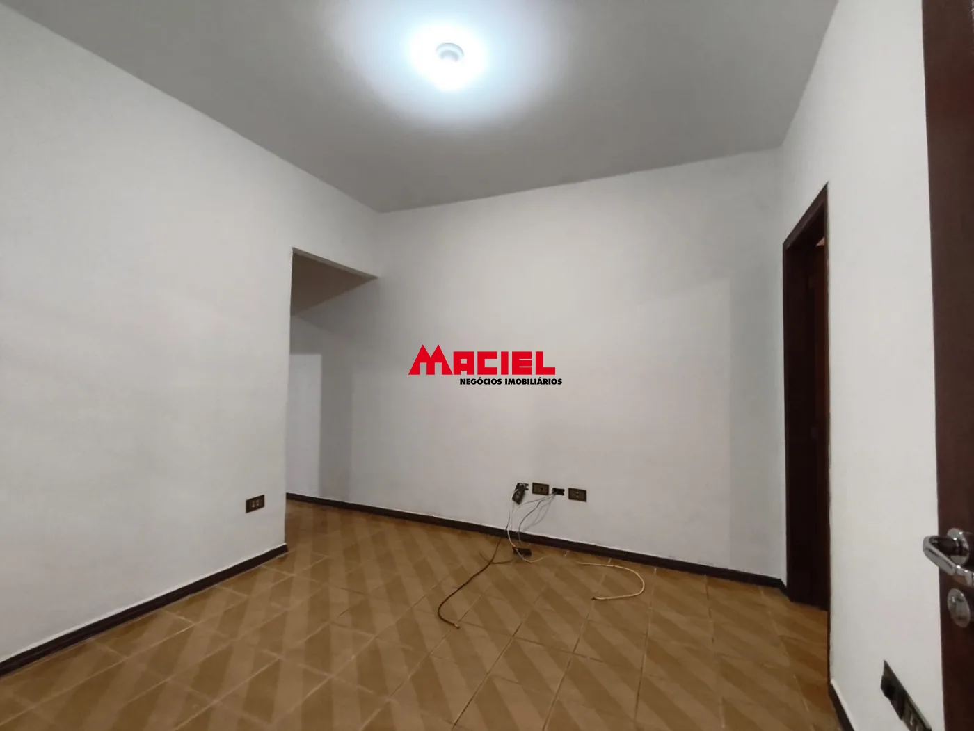 Comprar Casa / Padr&atilde;o em S&atilde;o Jos&eacute; dos Campos R$ 275.000,00 - Foto 4