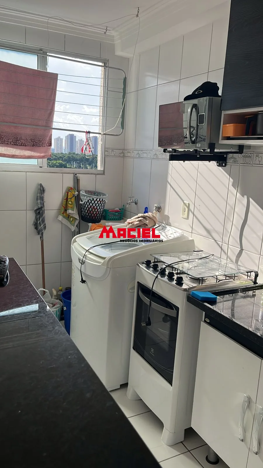 Alugar Apartamento / Padr&atilde;o em S&atilde;o Jos&eacute; dos Campos R$ 2.100,00 - Foto 3
