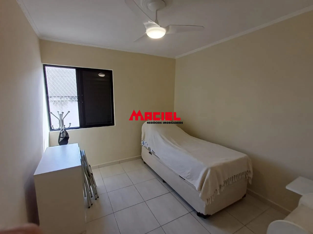 Comprar Apartamento / Padr&atilde;o em S&atilde;o Jos&eacute; dos Campos R$ 350.000,00 - Foto 3