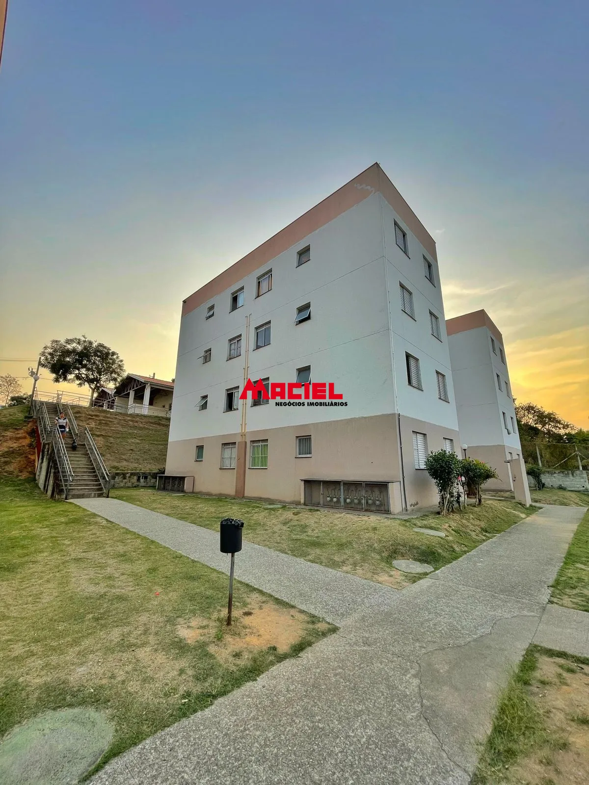 Comprar Apartamento / Padr&atilde;o em S&atilde;o Jos&eacute; dos Campos R$ 160.000,00 - Foto 1