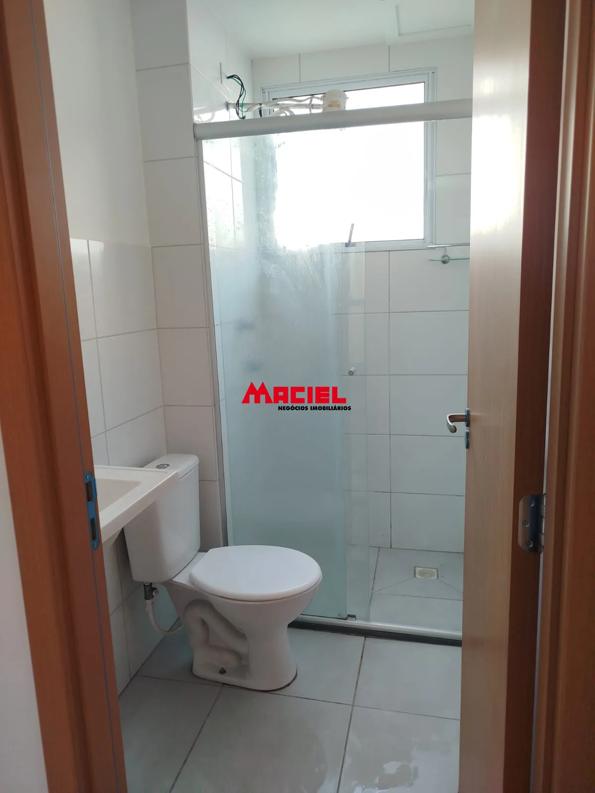 Alugar Apartamento / Padr&atilde;o em S&atilde;o Jos&eacute; dos Campos R$ 1.100,00 - Foto 6