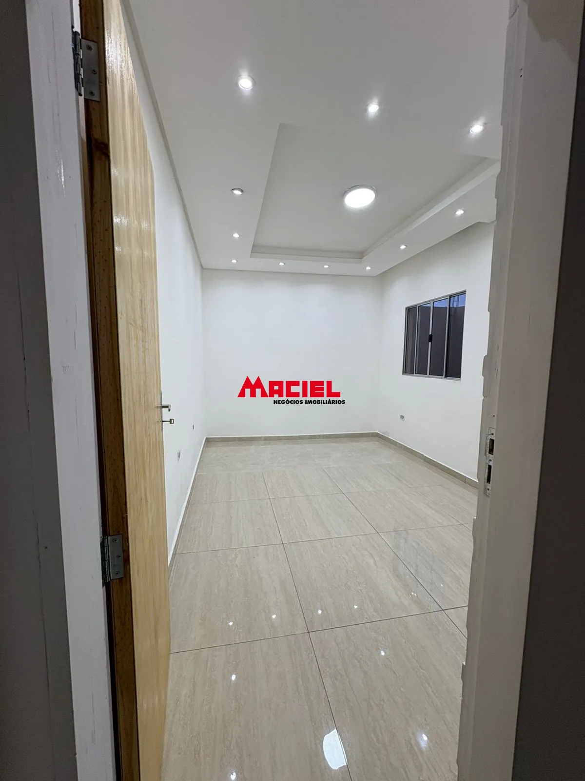 Alugar Casa / Sobrado em Jacare&iacute; R$ 3.000,00 - Foto 7