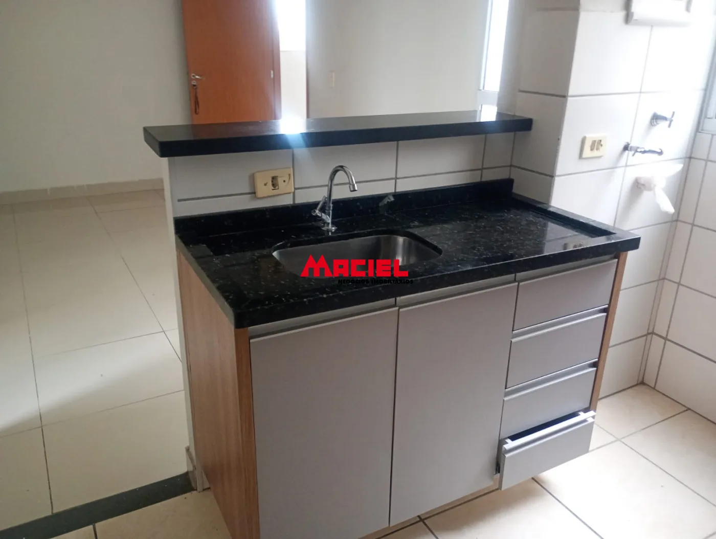 Comprar Apartamento / Padr&atilde;o em S&atilde;o Jos&eacute; dos Campos R$ 200.000,00 - Foto 2