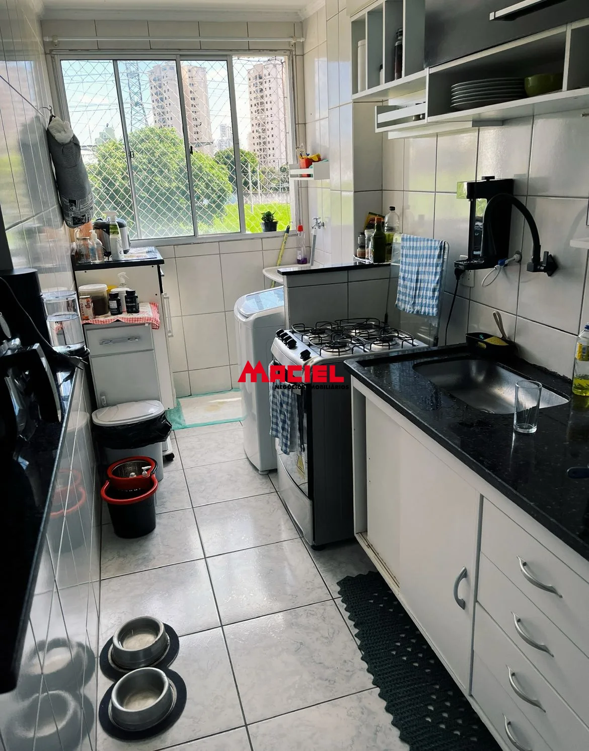 Comprar Apartamento / Padr&atilde;o em S&atilde;o Jos&eacute; dos Campos R$ 350.000,00 - Foto 3