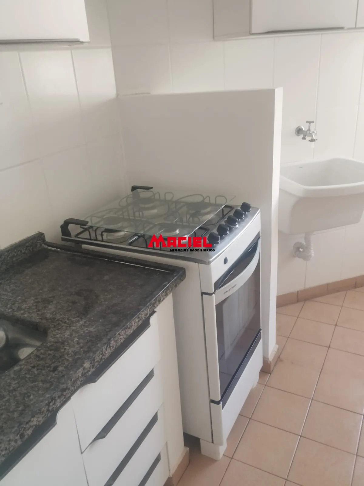 Alugar Apartamento / Padr&atilde;o em S&atilde;o Jos&eacute; dos Campos R$ 1.650,00 - Foto 16