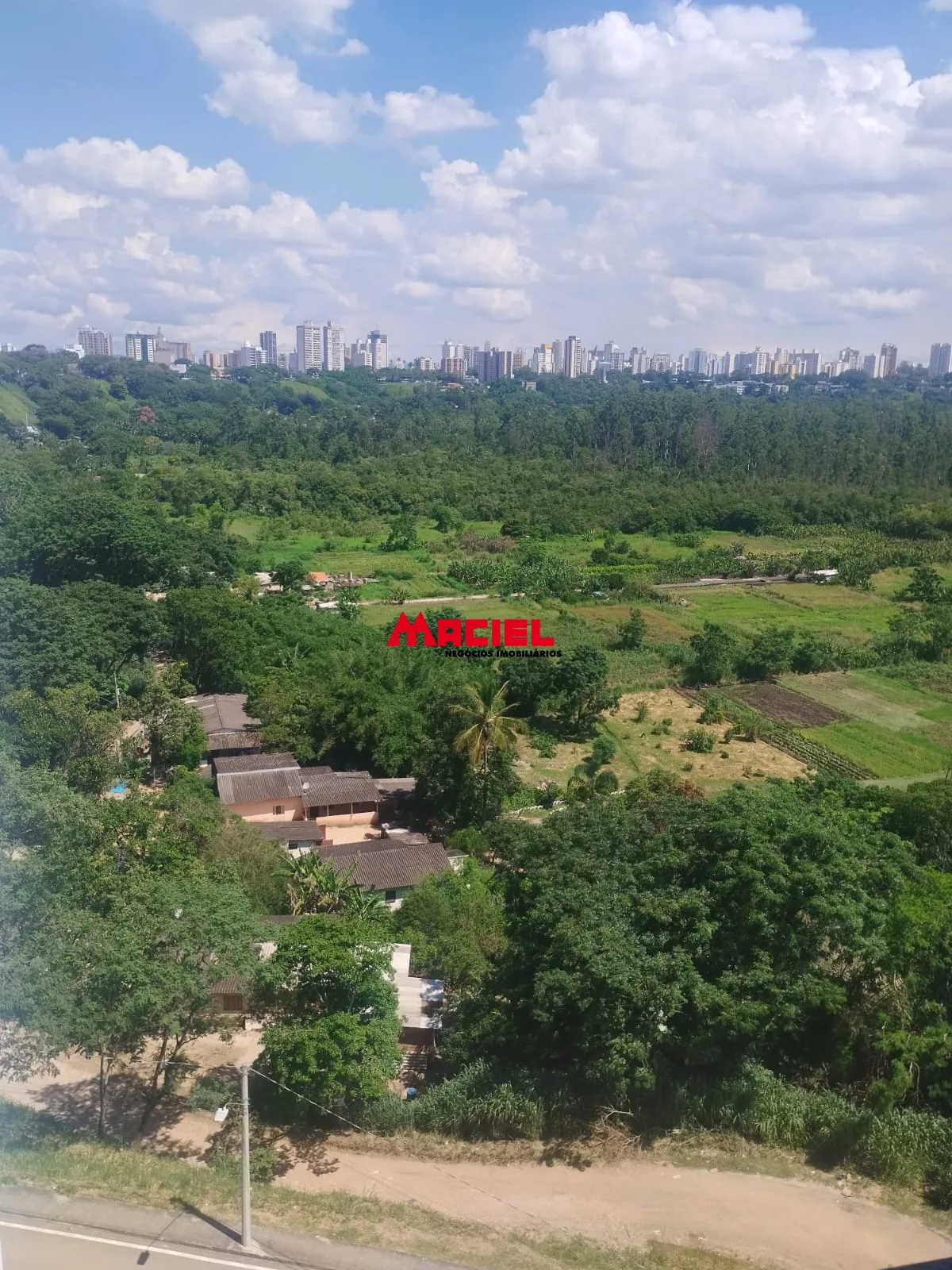 Alugar Apartamento / Padr&atilde;o em S&atilde;o Jos&eacute; dos Campos R$ 1.650,00 - Foto 18