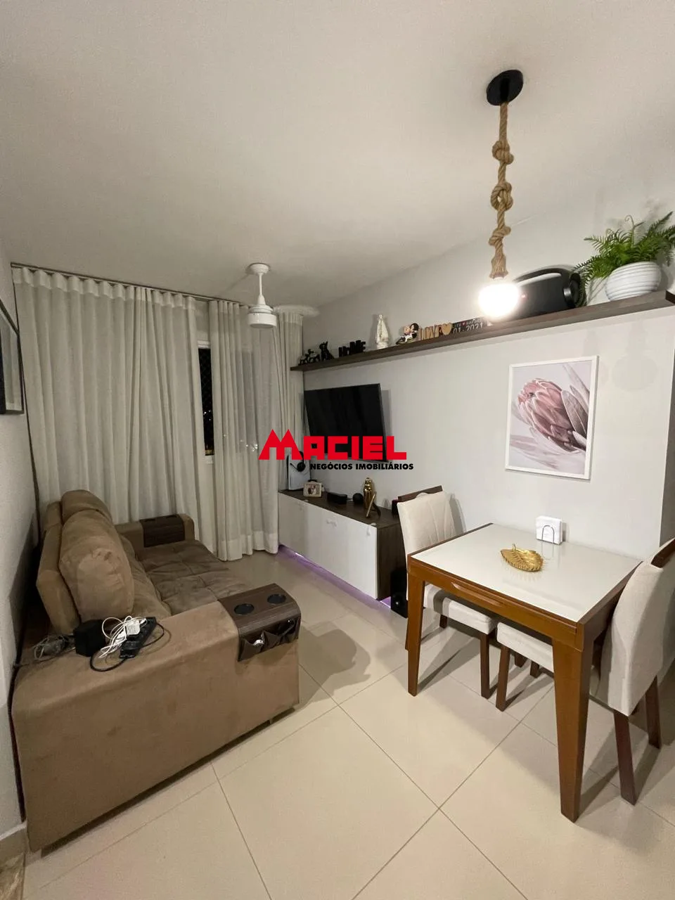 Comprar Apartamento / Padr&atilde;o em S&atilde;o Jos&eacute; dos Campos R$ 320.000,00 - Foto 9
