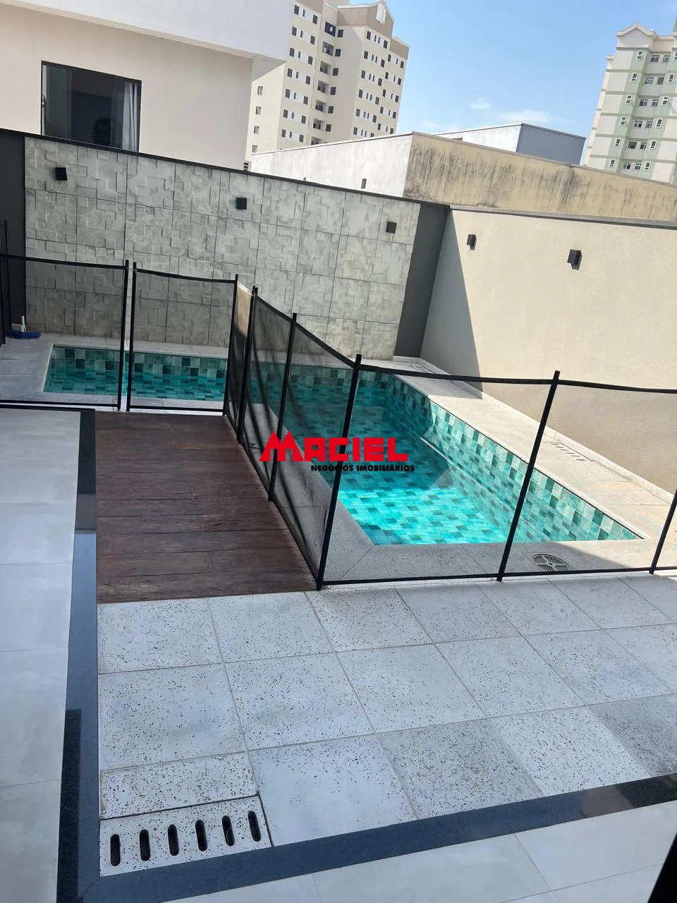 Alugar Casa / Condom&iacute;nio em S&atilde;o Jos&eacute; dos Campos R$ 11.000,00 - Foto 4