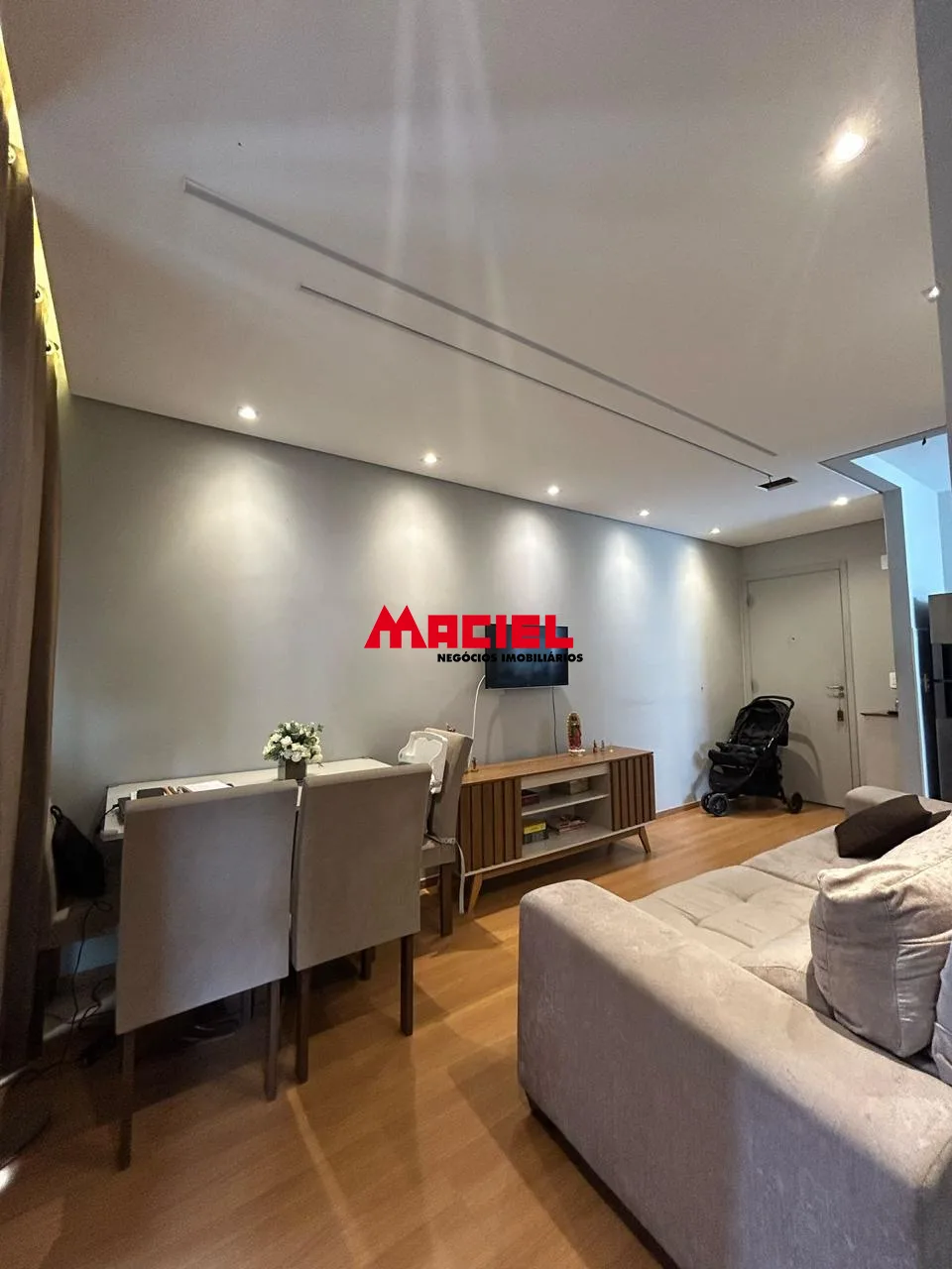 Comprar Apartamento / Padr&atilde;o em S&atilde;o Jos&eacute; dos Campos R$ 361.000,00 - Foto 3