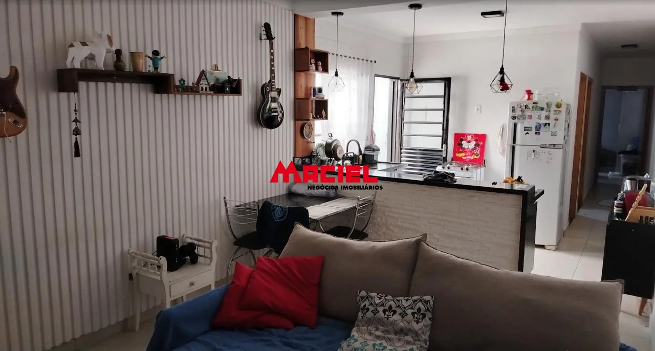 Comprar Casa / Padr&atilde;o em S&atilde;o Jos&eacute; dos Campos R$ 450.000,00 - Foto 4