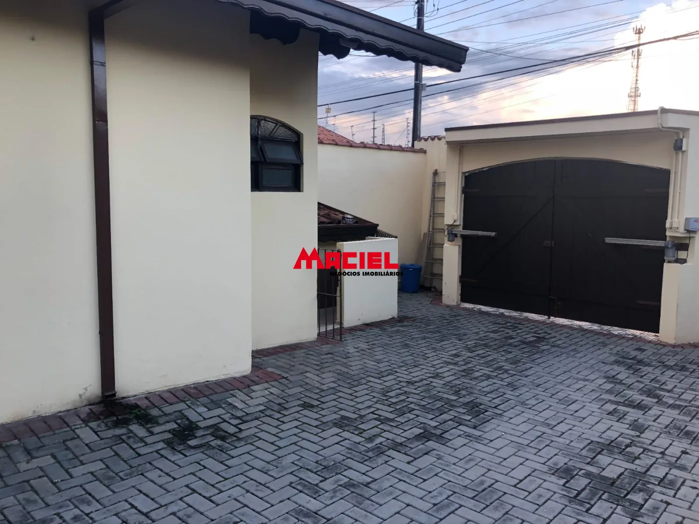 Comprar Casa / Padr&atilde;o em Ca&ccedil;apava R$ 750.000,00 - Foto 4
