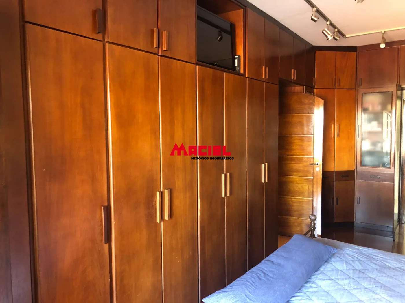 Comprar Casa / Padr&atilde;o em Ca&ccedil;apava R$ 750.000,00 - Foto 11