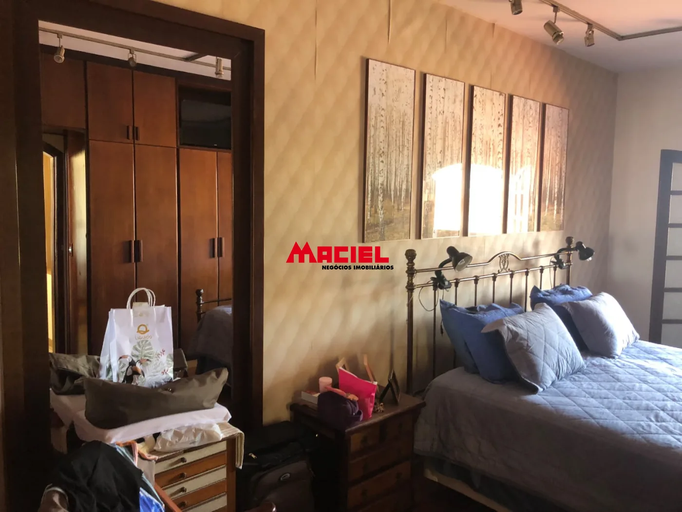 Comprar Casa / Padr&atilde;o em Ca&ccedil;apava R$ 750.000,00 - Foto 13