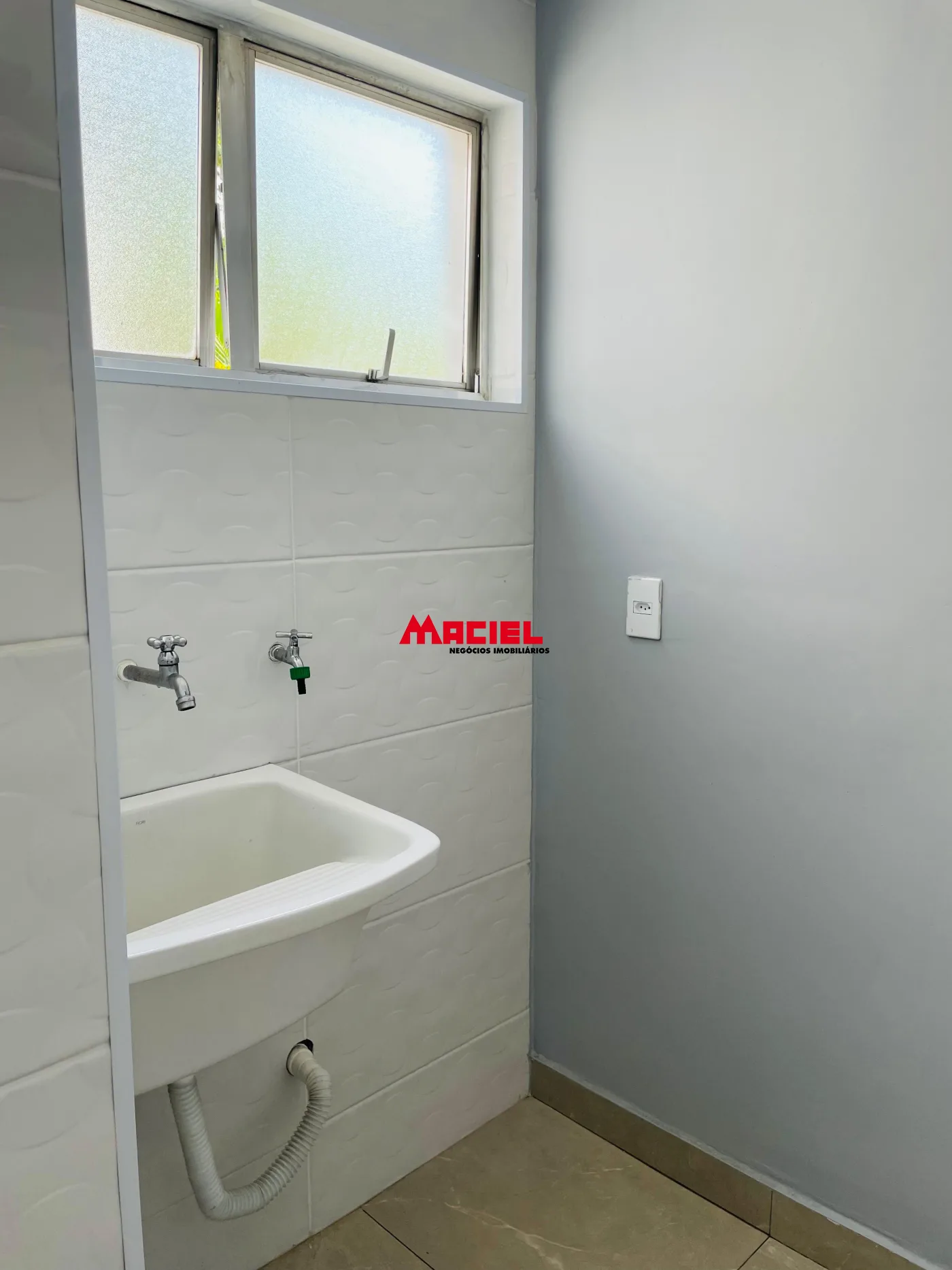 Alugar Apartamento / Padr&atilde;o em S&atilde;o Jos&eacute; dos Campos R$ 2.400,00 - Foto 6