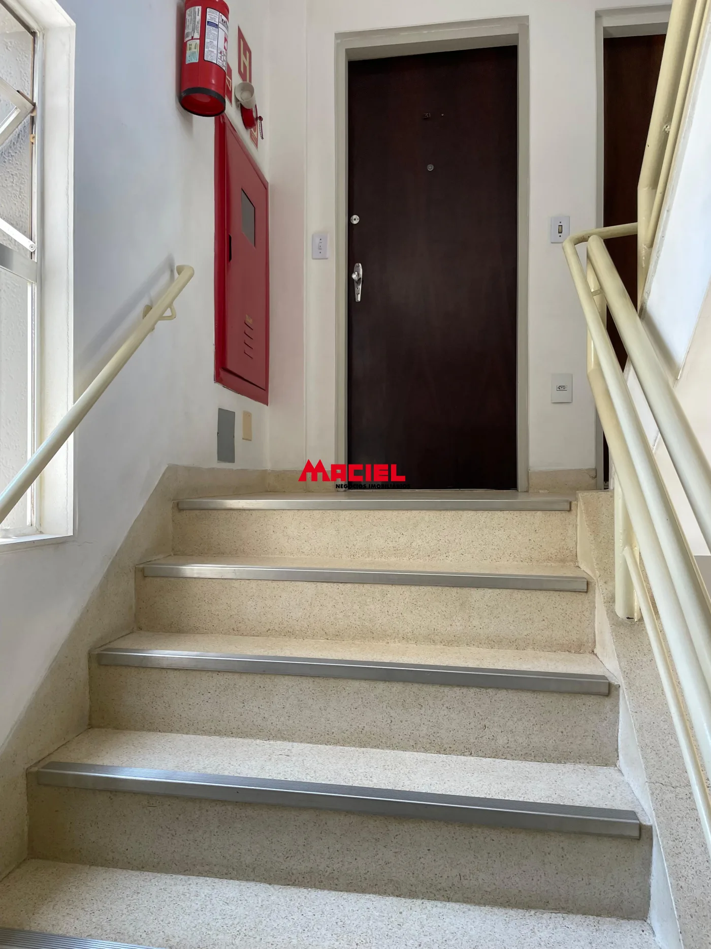 Alugar Apartamento / Padr&atilde;o em S&atilde;o Jos&eacute; dos Campos R$ 2.400,00 - Foto 14