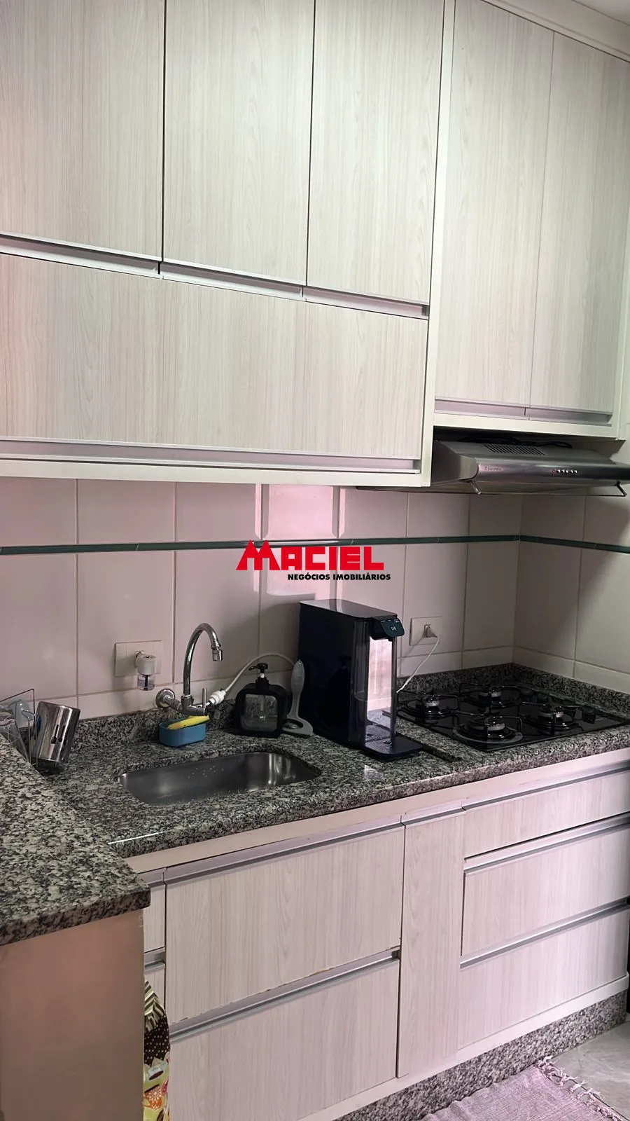Alugar Casa / Padr&atilde;o em S&atilde;o Jos&eacute; dos Campos R$ 2.200,00 - Foto 8