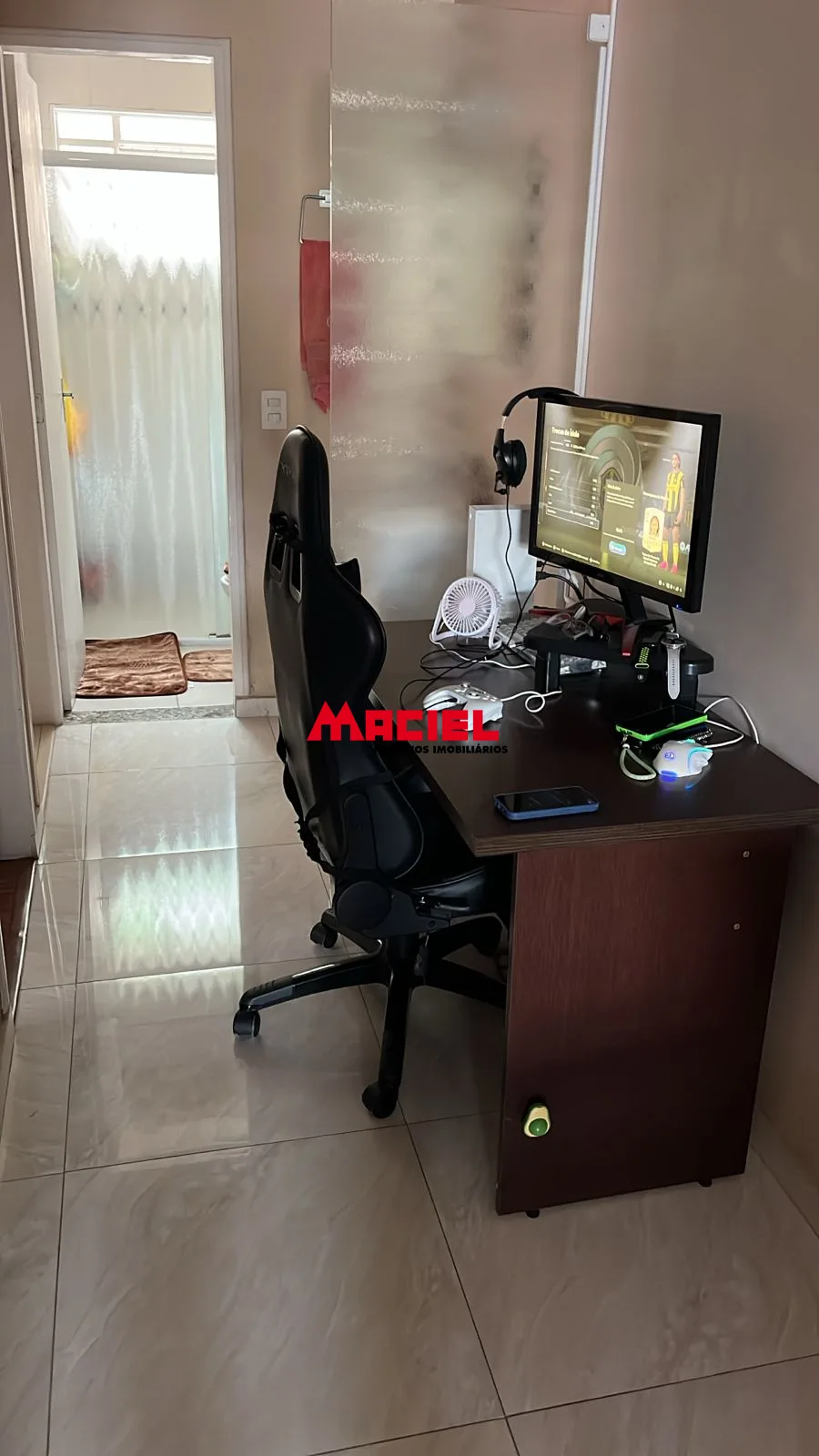 Alugar Casa / Padr&atilde;o em S&atilde;o Jos&eacute; dos Campos R$ 2.200,00 - Foto 17