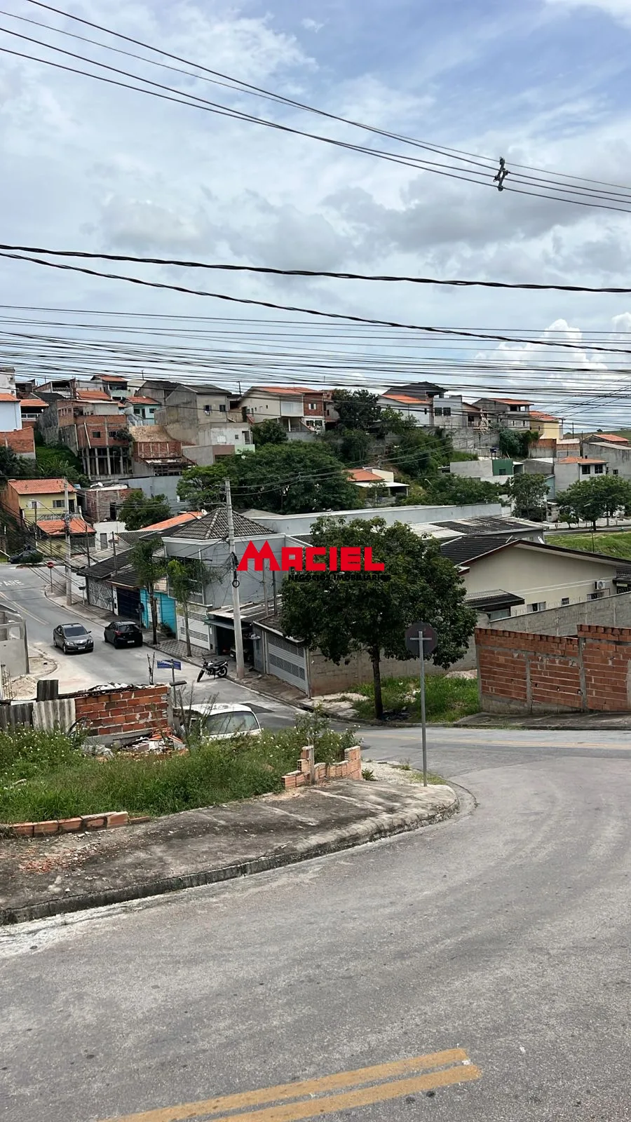 Alugar Casa / Padr&atilde;o em S&atilde;o Jos&eacute; dos Campos R$ 2.200,00 - Foto 26