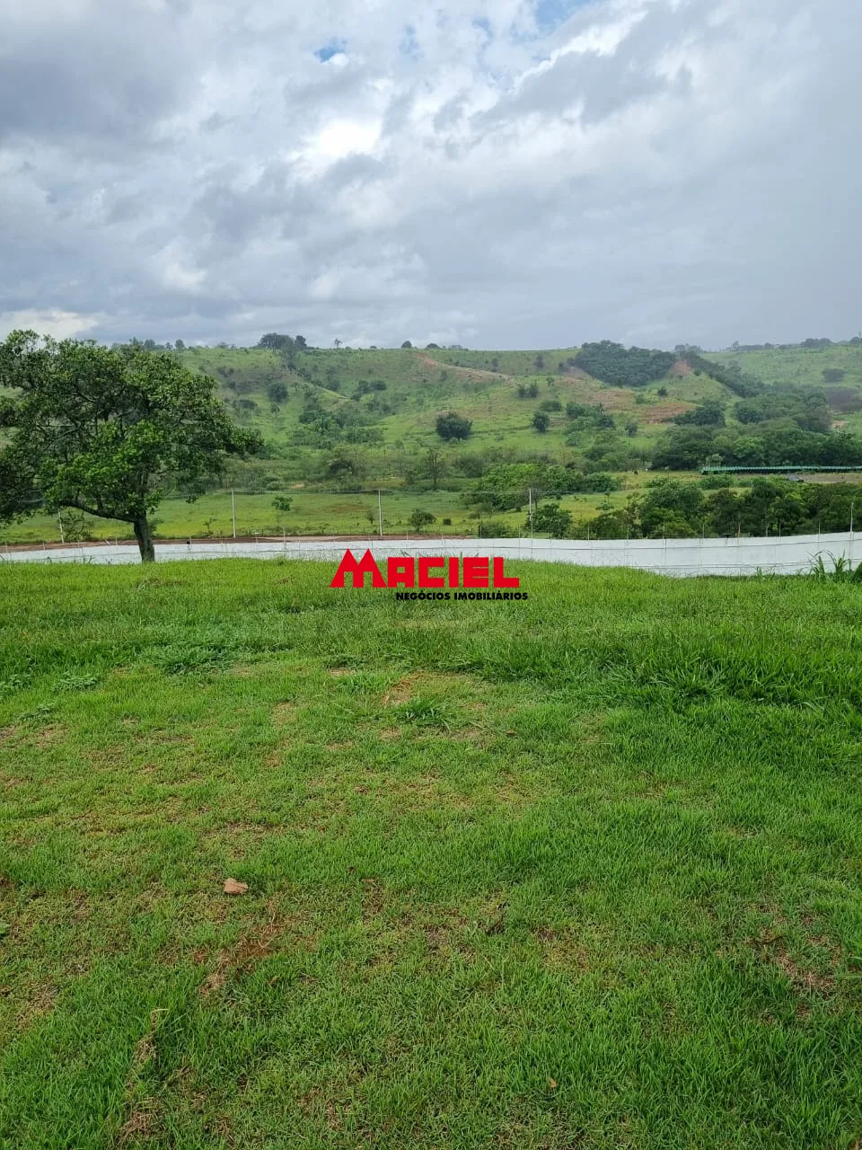 Comprar Terreno / Condom&iacute;nio em Jacare&iacute; R$ 850.000,00 - Foto 1