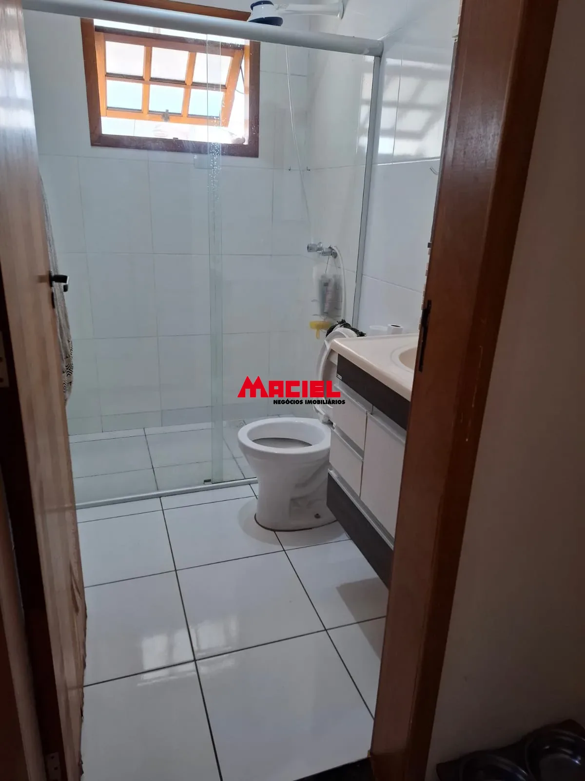 Alugar Casa / Sobrado em S&atilde;o Jos&eacute; dos Campos R$ 4.000,00 - Foto 8