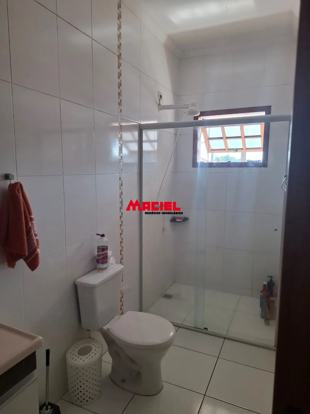 Alugar Casa / Sobrado em S&atilde;o Jos&eacute; dos Campos R$ 4.000,00 - Foto 9